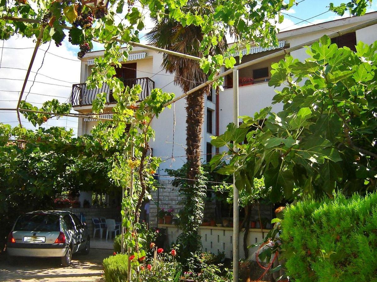 Apartments Stjepic Sukošan Esterno foto